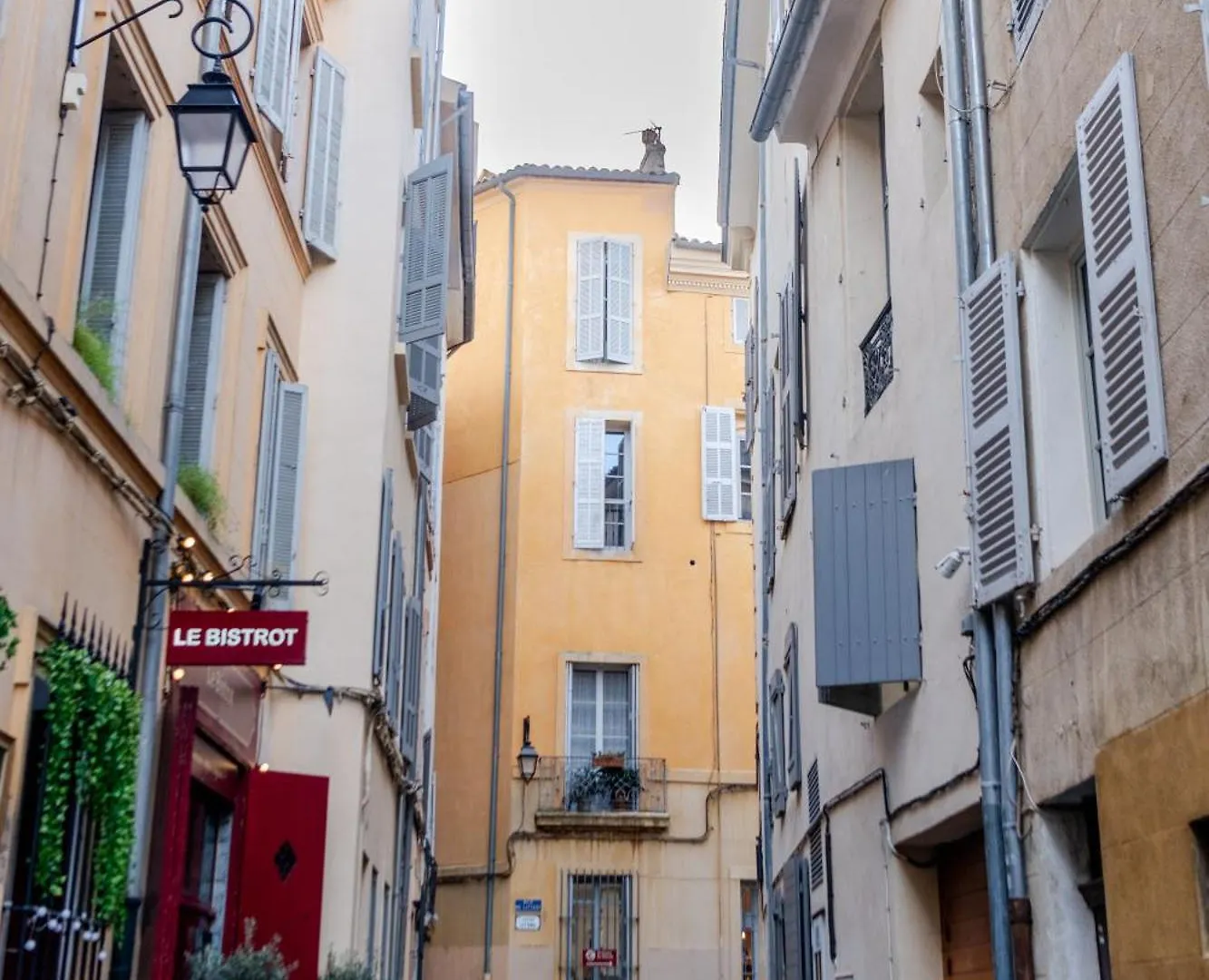 Apartment Studio Lumineux Aix Hotel De Ville Aix-en-Provence France